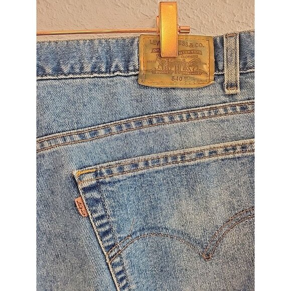 Vintage Levi’s 540 Medium Wash Jeans 42x32 Actual 40x32 Made In‎ USA Brown Tab - Picture 6 of 8